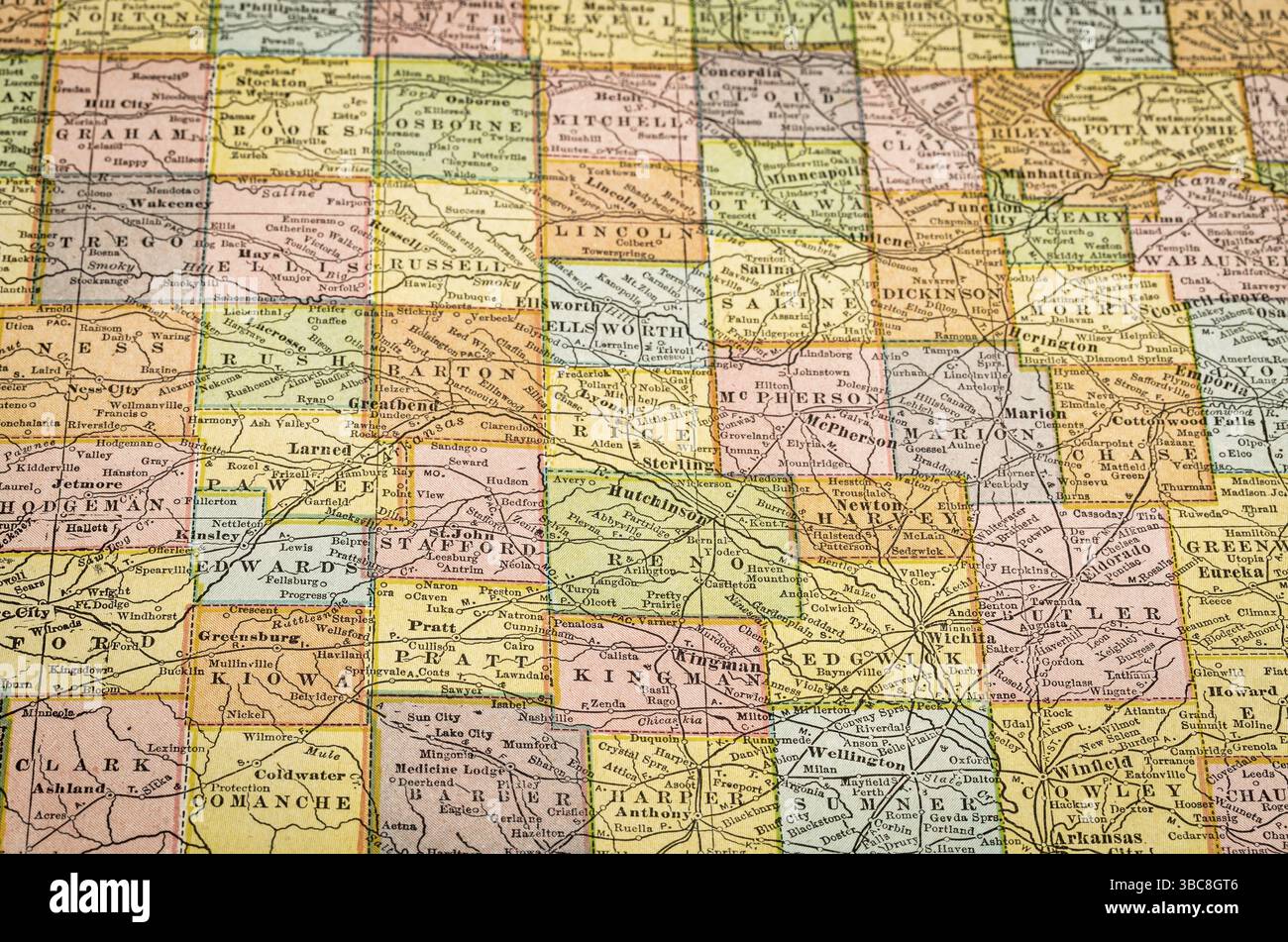 Central Kansas auf der Karte der 1920er Jahre, selektiver Fokus (gedruckt 1926 - Urheberrechte abgelaufen) Stockfoto