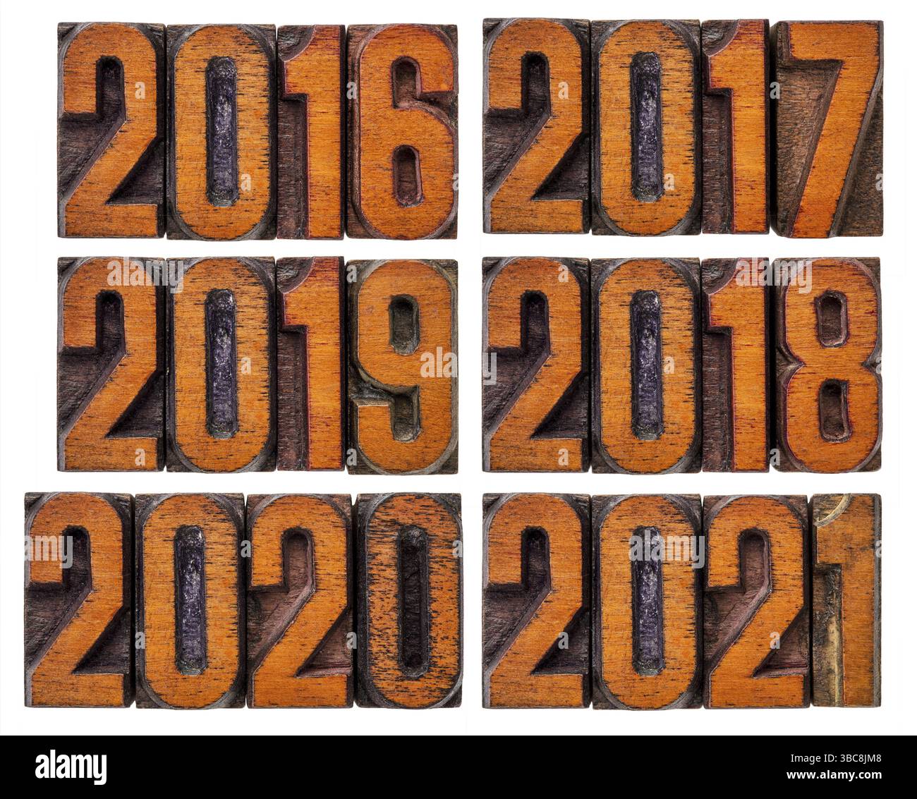 2016, 2017, 2018, 2019, 2020 und 2021 Jahre Set - isolierter Text in Vintage-Buchdruckholz Stockfoto