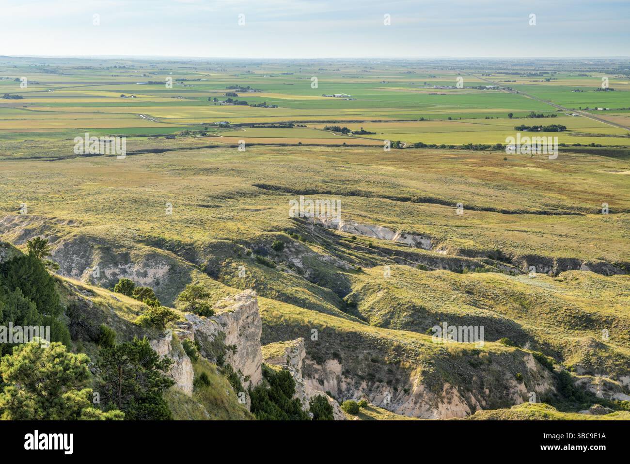 Nebraska Ackerland als von einem Gipfel der Scotts Bluff National Monument im Spätsommer Landschaft gesehen, Travel Concept Stockfoto
