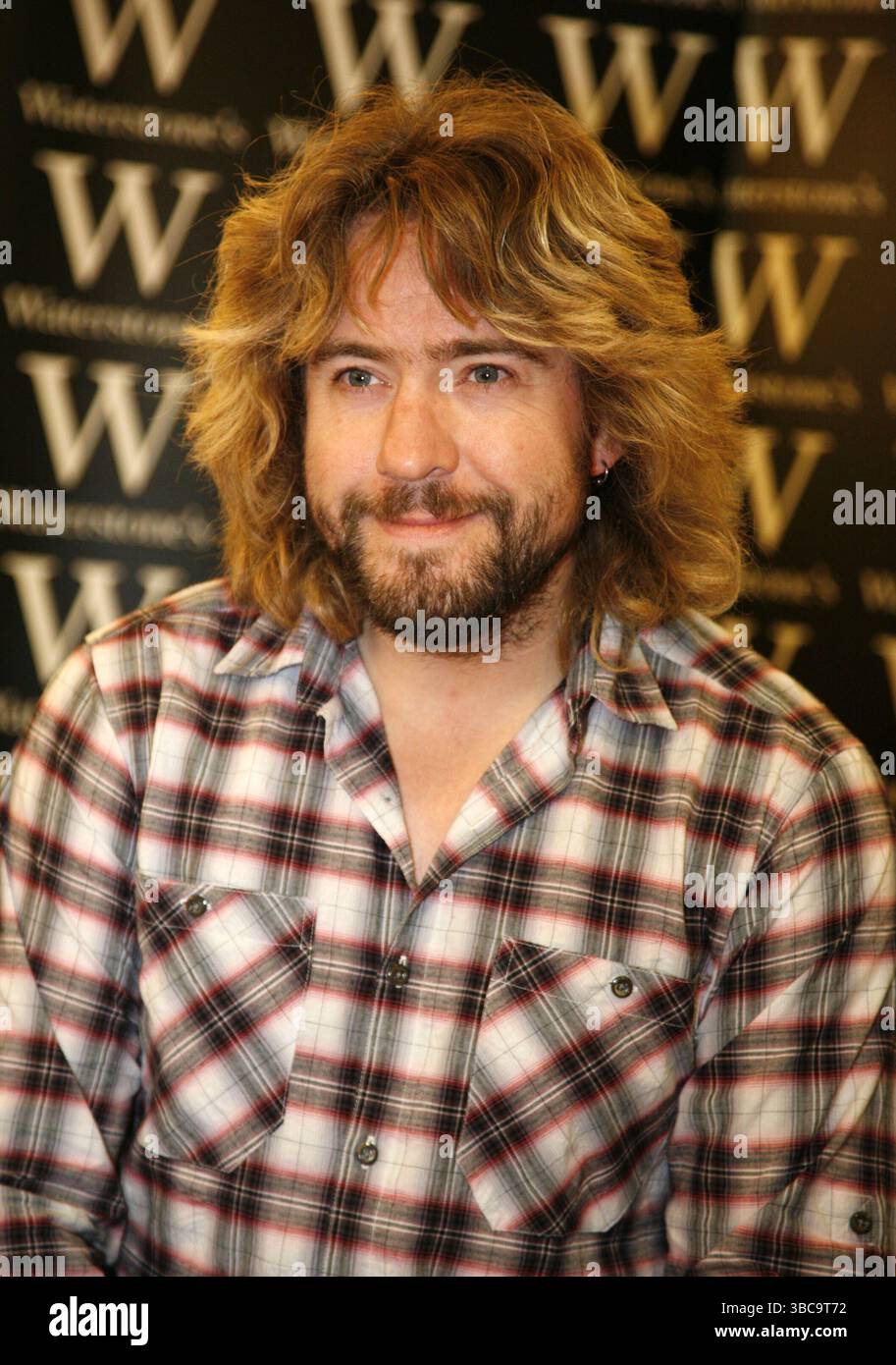 Justin Lee Collins bei einer Unterzeichnung seines neuen Buches „Good Times“ in Waterstones in Kent am 22. September 2009 Stockfoto