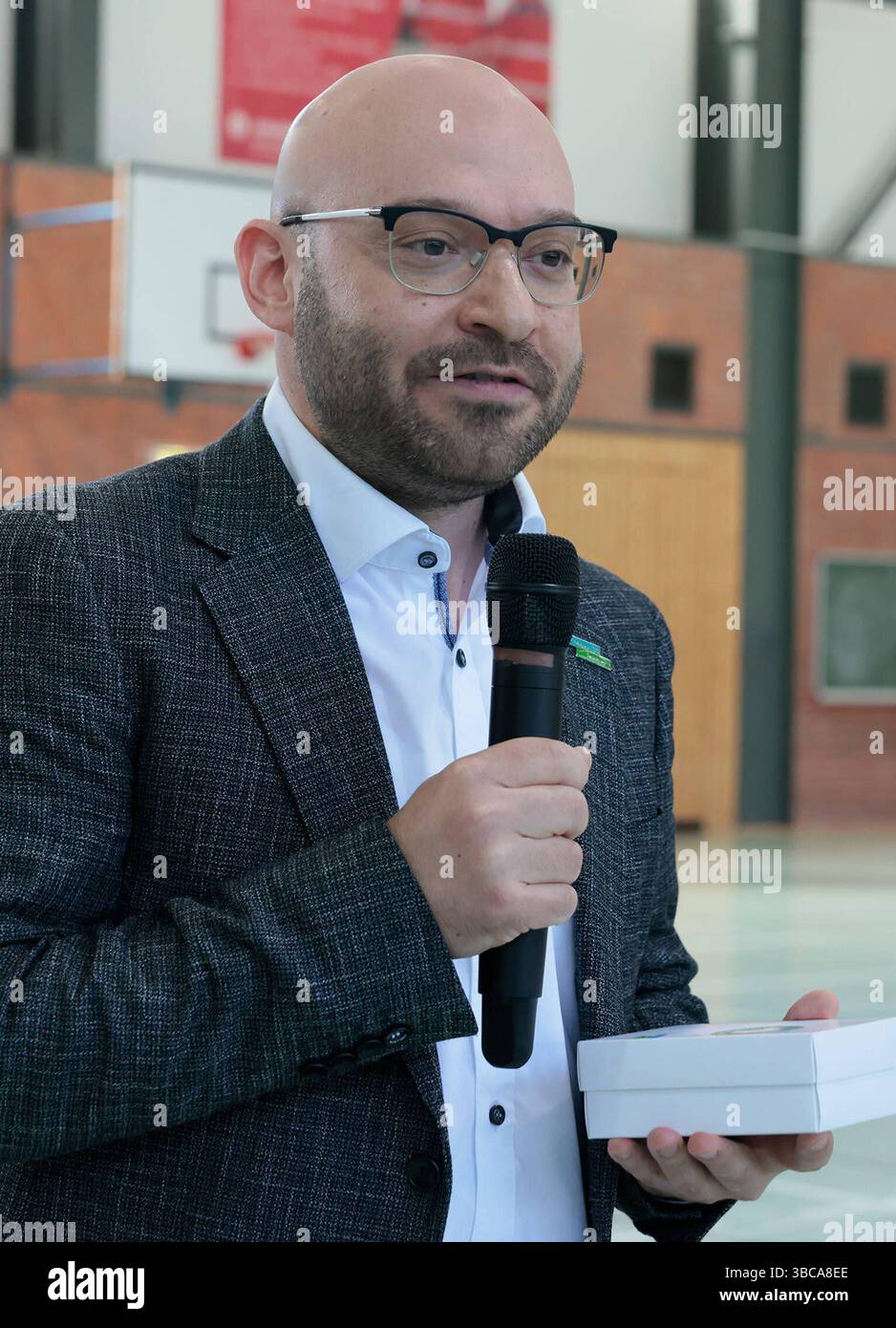 Frankfurt oder, 11.05.2025 - Sabinushalle - 10 Jahre HSV. Frankfurter Handball - Sportverein im Bild : ob RenÃ Wilke *** Frankfurt oder , 11 05 2025 Sabinushalle 10 Jahre HSV Frankfurter Handball Sportverein im Bild ob RenÃ Wilke Stockfoto