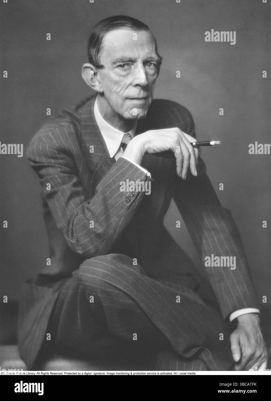 Prinz Wilhelm (1884–1965) war ein schwedischer Fürst und Herzog von Södermanland. Er war der Sohn von König Gustaf V. und Königin Victoria. 1908 heiratete er Großherzogin Maria Pawlowna, eine Cousine des Zaren Nikolaus II. Von Russland. Ihre Ehe war jedoch zutiefst unglücklich und endete 1914 mit der Scheidung. Zusammen hatten sie einen Sohn, Lennart, geboren 1909. Stockfoto