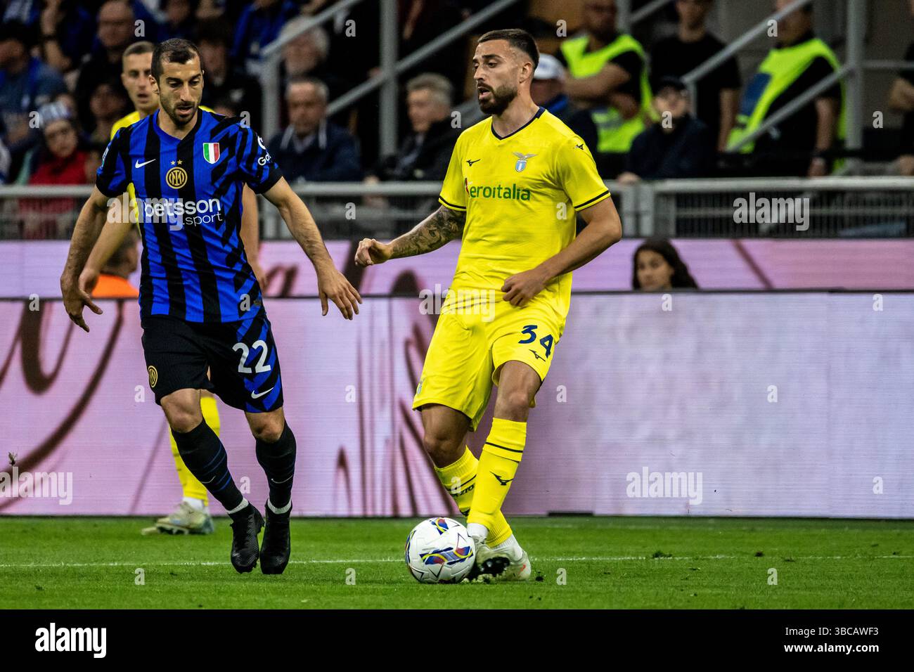 Mario Gila Lazio während der Serie A Spiel FC Internazionale gegen Lazio - Mailand 18. Mai 2025 Credit: Christian Santi/Alamy Live News Stockfoto