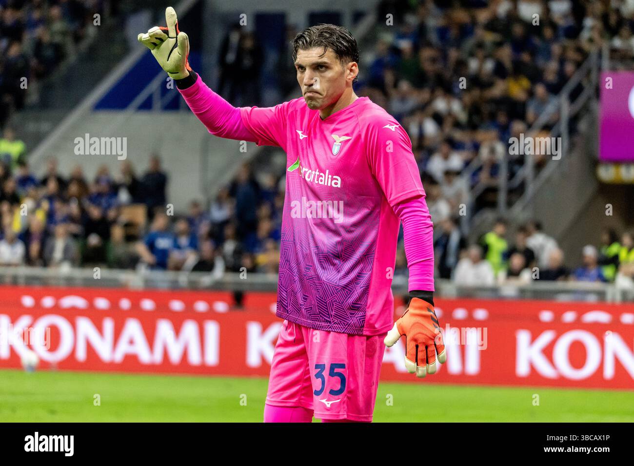 Mandas Lazio Torhüter während der Serie A FC Internazionale gegen Lazio - Mailand 18. Mai 2025 Credit: Christian Santi/Alamy Live News Stockfoto