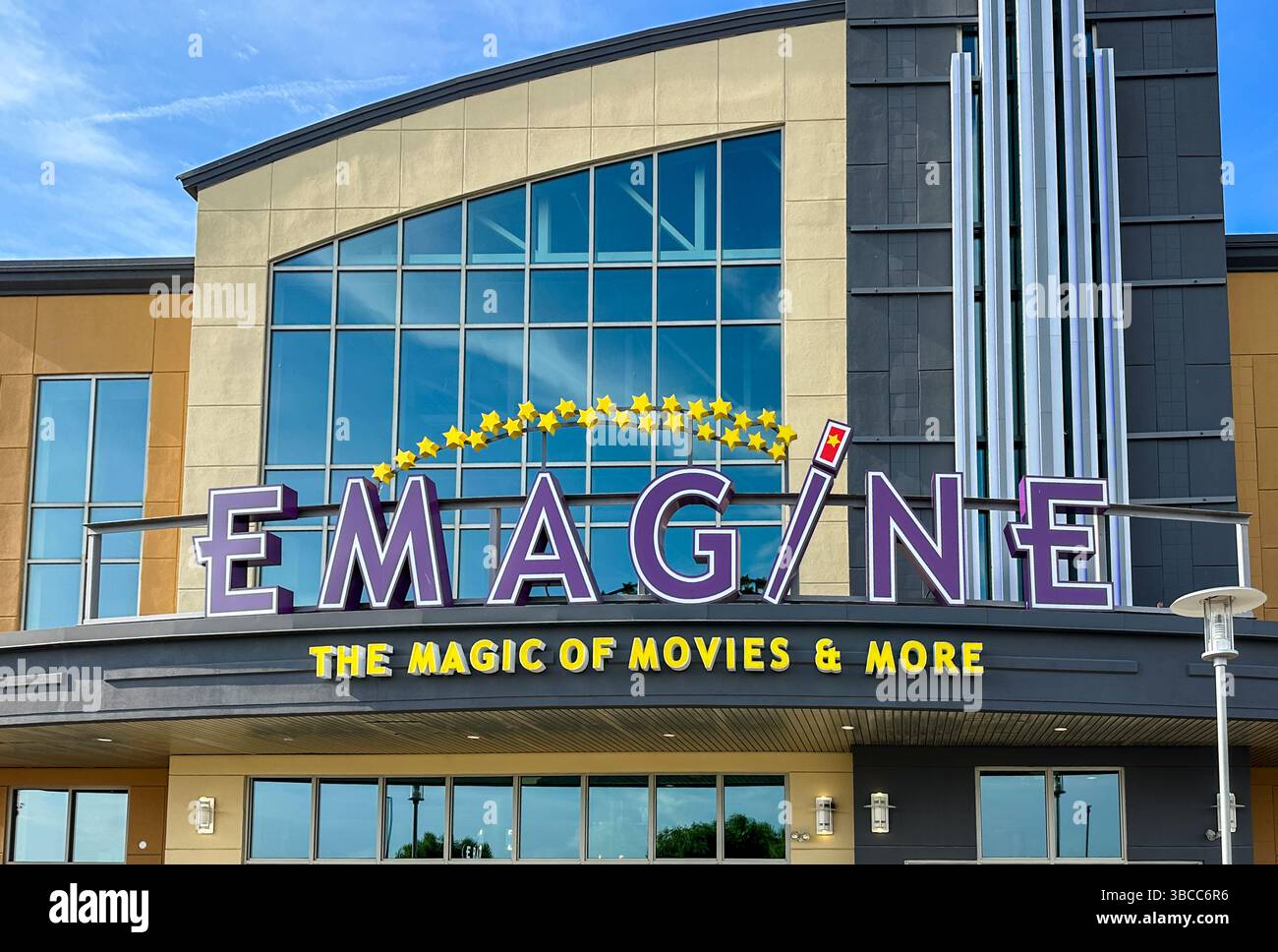 Emagine Kino. Portage, IN den USA, 16. Mai 2025 - Smartphone-aufgenommenes Stockfoto