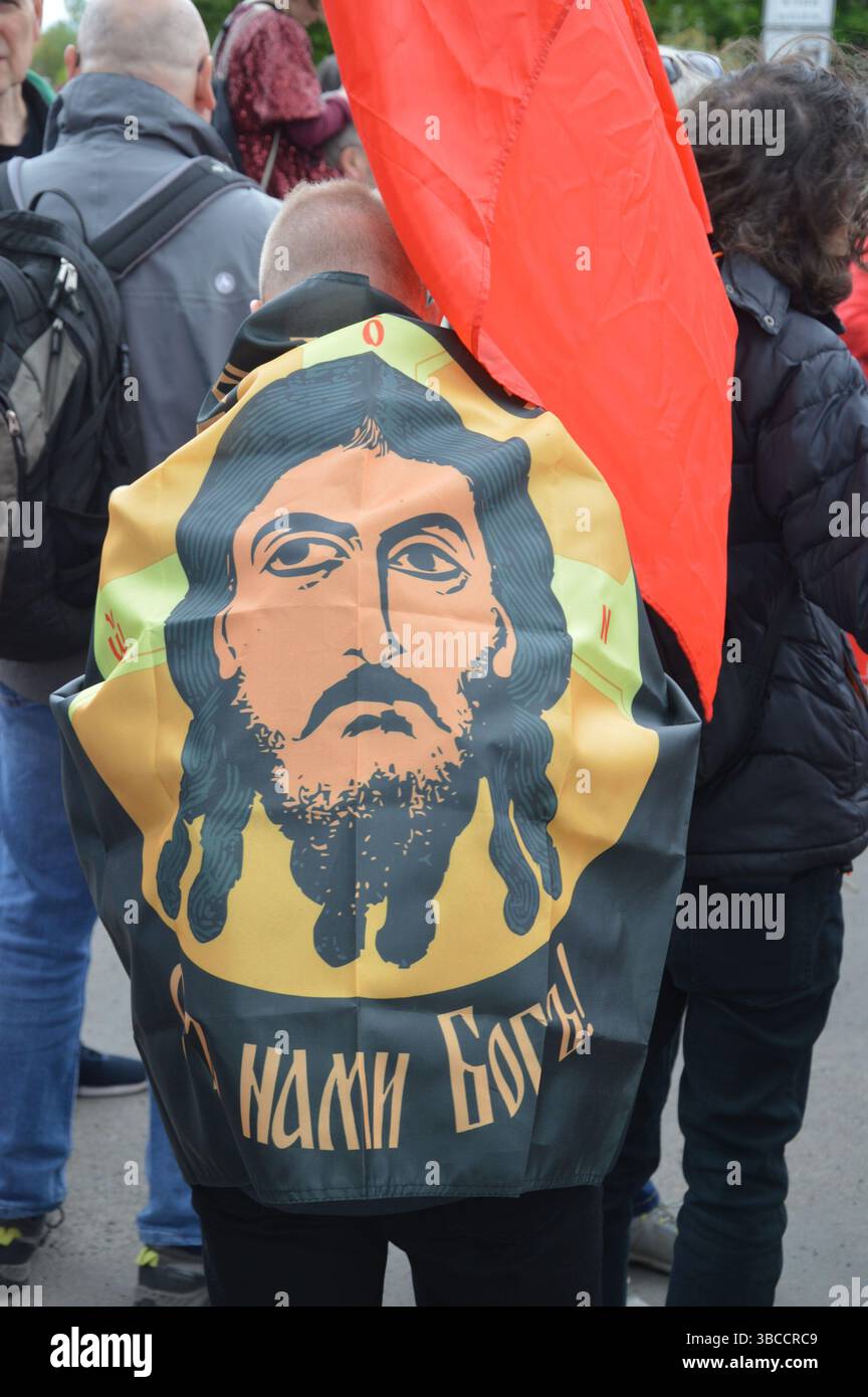 Berlin, Deutschland - 8. Mai 2025 - Kommunisten treffen sich vor dem Museum Berlin-Karlshorst zum 80. Jahrestag der deutschen Kapitulation. (Foto: Markku Rainer Peltonen) Stockfoto