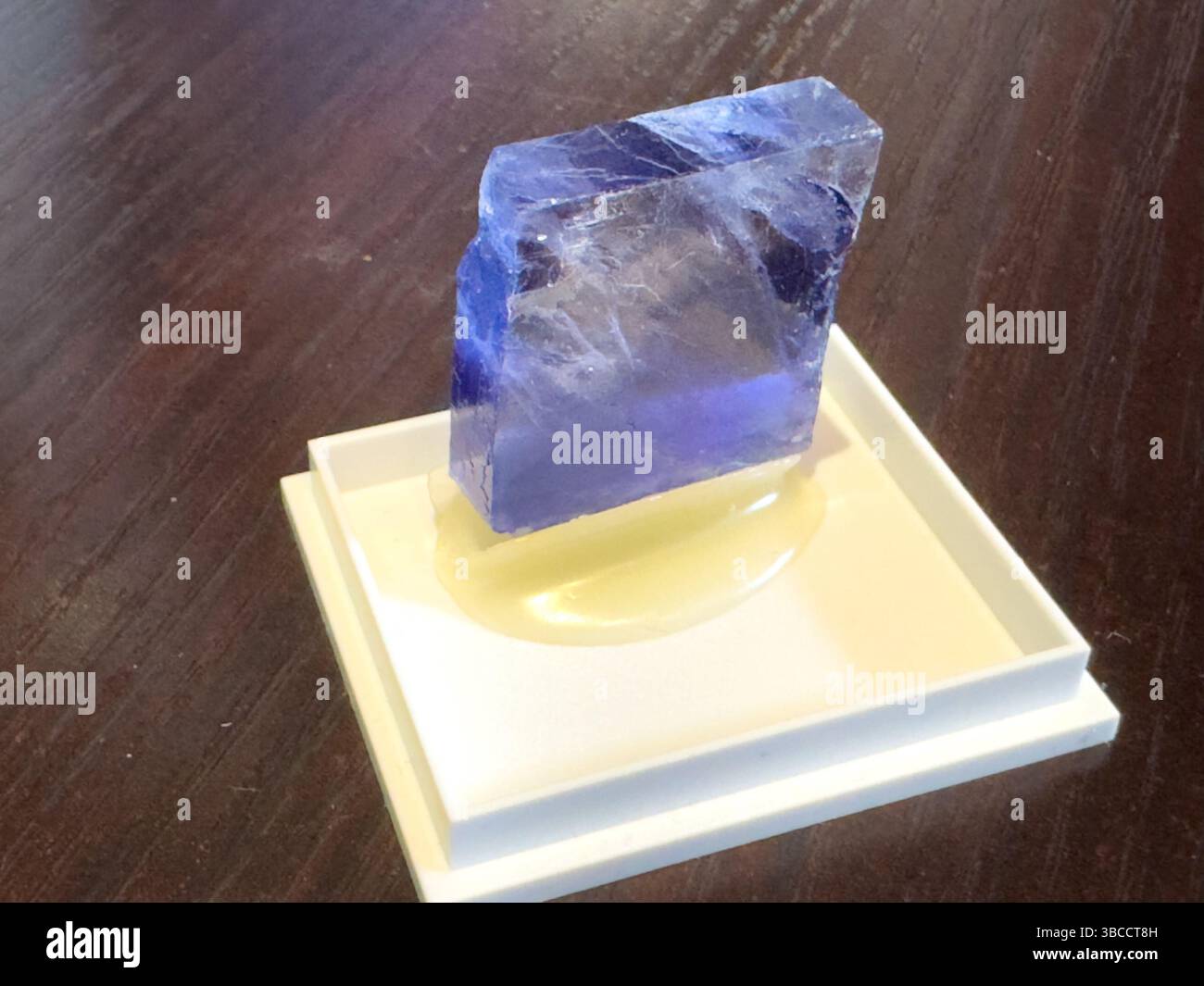 Blaues Himalaya Kristallsalz Halit Edelstein Mineral Stockfoto