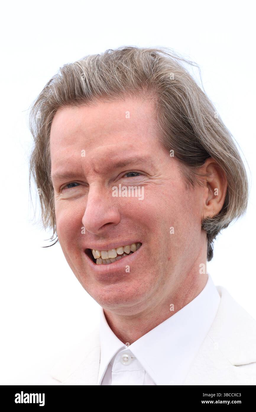 Cannes, Frankreich. Mai 2025. Wes Anderson beim Fotobesuch „The Phoenician Scheme“, - 78. Filmfestival in Cannes, Frankreich am 19. Mai 2025.CAP/GOL © GOL/Capital Pictures Credit: Capital Pictures/Alamy Live News Stockfoto