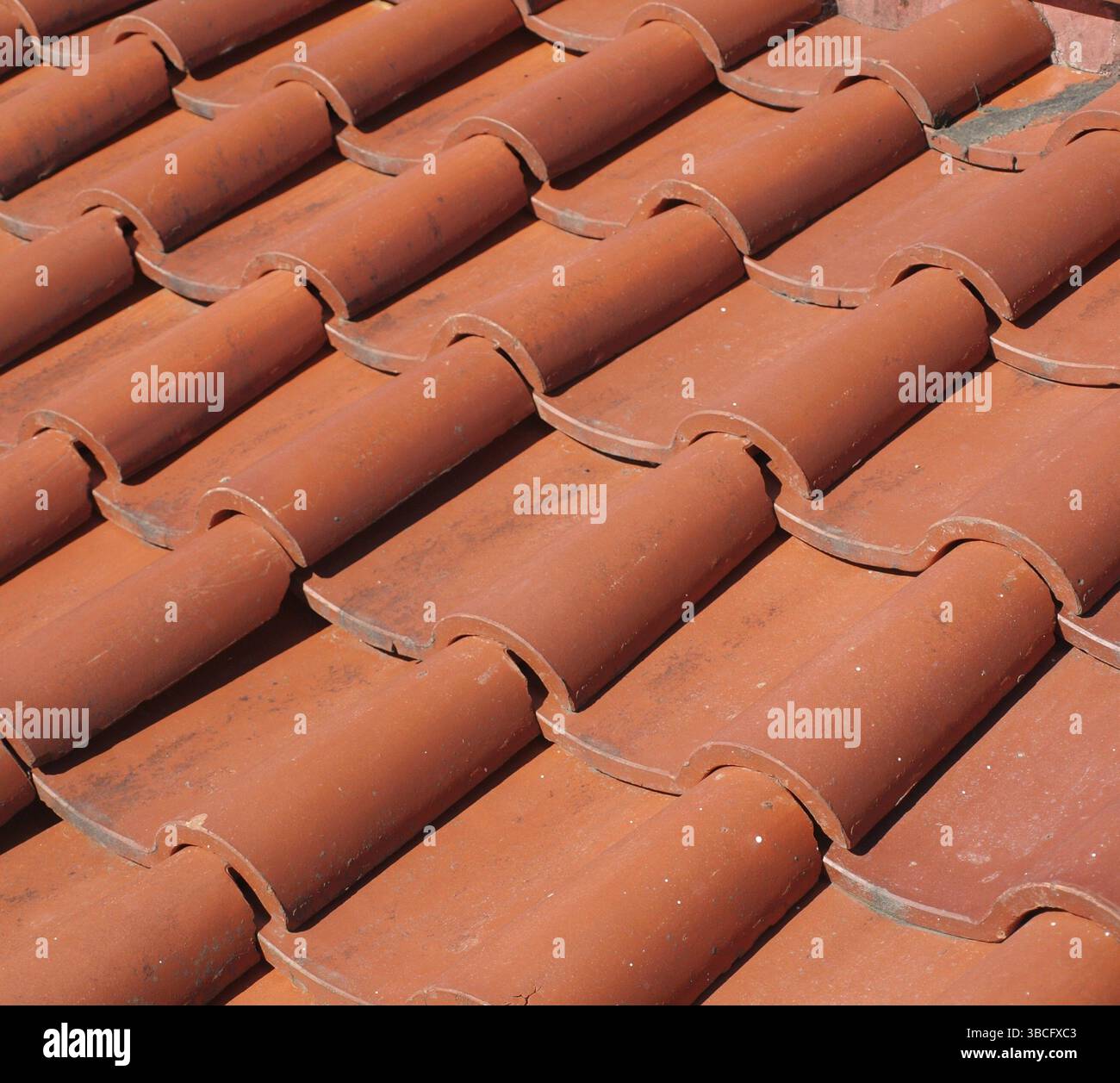 Brennofen abgefeuert chinesische Dachziegel hergestellt aus Ziegelmaterial Stockfoto