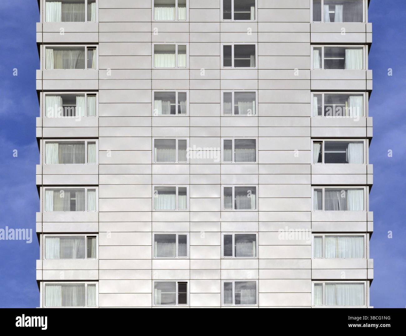 Leeds, West yorkshire, Vereinigtes Königreich: 18. september 2020: Blick auf das Park plaza Hotel in Leeds, einem hohen, modernen Gebäude auf dem Stadtplatz Stockfoto