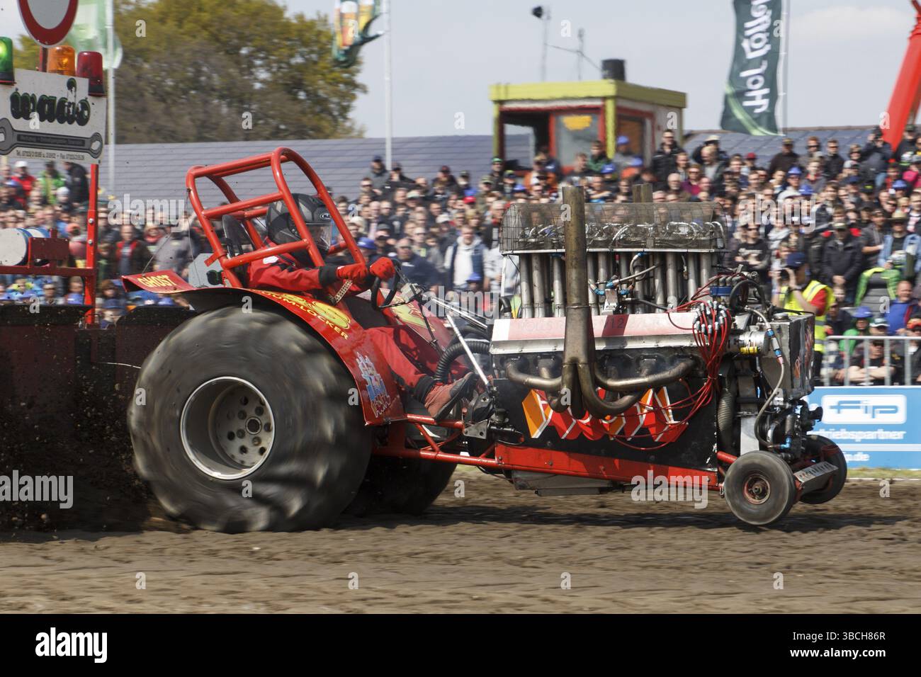 Schlepper zieht FFuechtorf 2017 Stockfoto