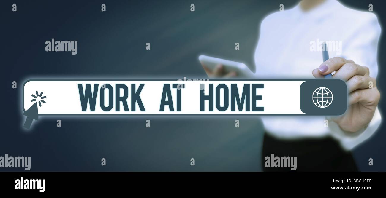 Textunterschrift Präsentieren Arbeiten zu Hause, Unternehmensübersicht Freiberufler Arbeiten zu Hause bequeme Technologie Lady in Suit hält Stift symbolisieren Stockfoto