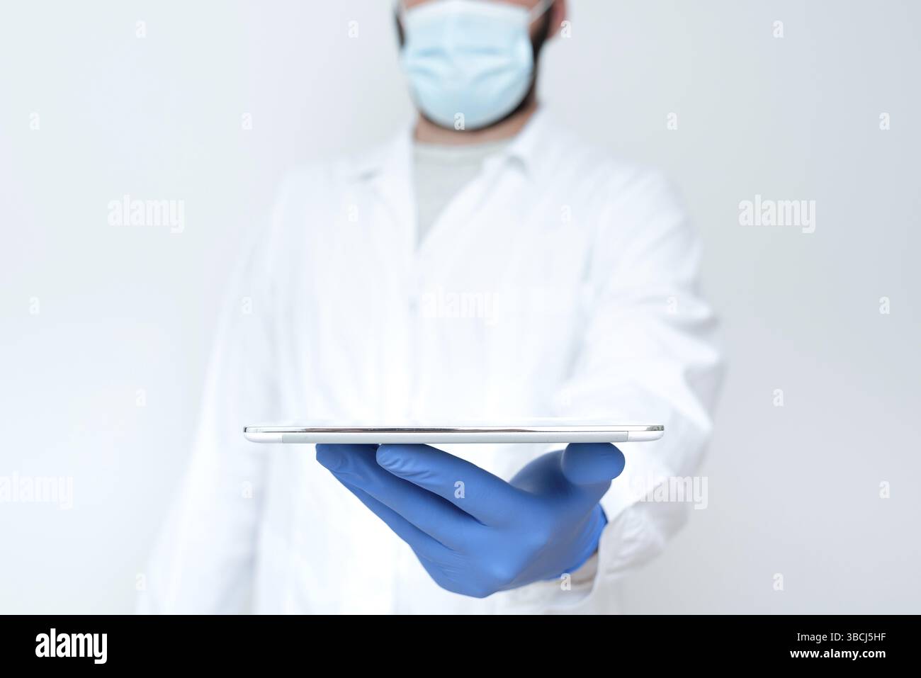 Demonstration Der Medizintechnik Mit Neuen Wissenschaftlichen Entdeckungen Stockfoto