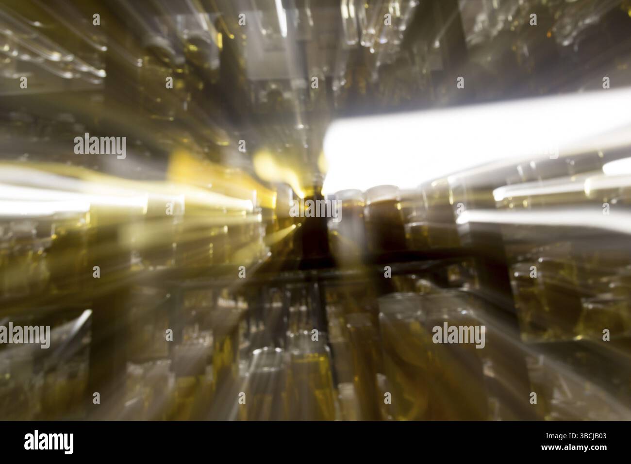 Verschwommener Hintergrund mit Bokeh, lange Belichtung mit Zoomeffekt Stockfoto