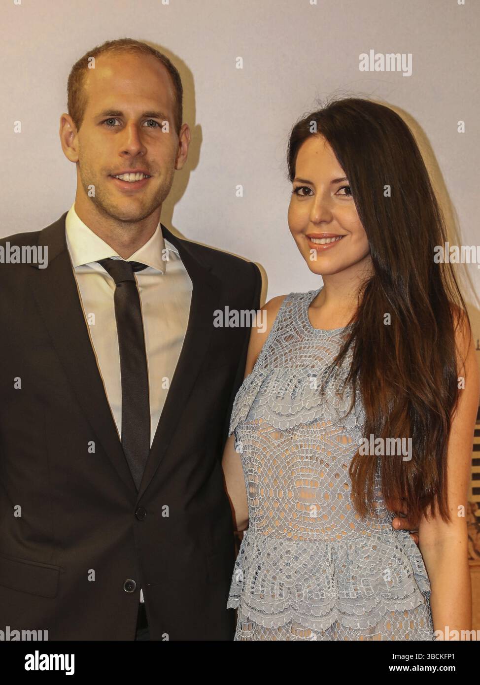 Ungarischer Fußballtorhüter Peter Gulacsi vom RB Leipzig mit Frau Diana 11. GRK Charity Masters Leipzig 2018, Fußballtorhüter Peter Gulacsi RB Stockfoto