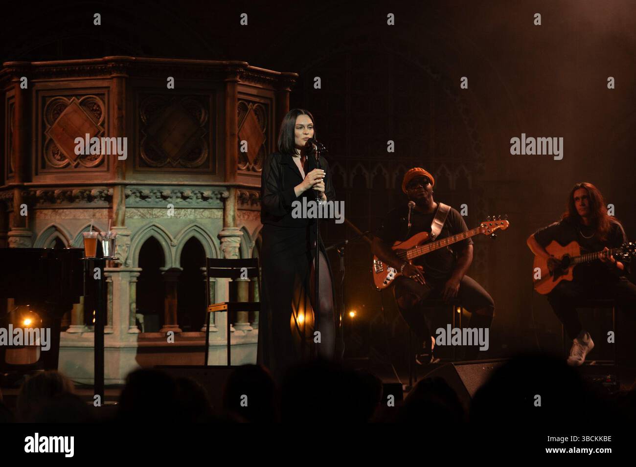 London, England. Mai 2025. Jessie J verzaubert das Publikum bei einer akustischen intimen Vorstellung in der legendären Union Chapel. Cristina Massei/Alamy Live News Stockfoto