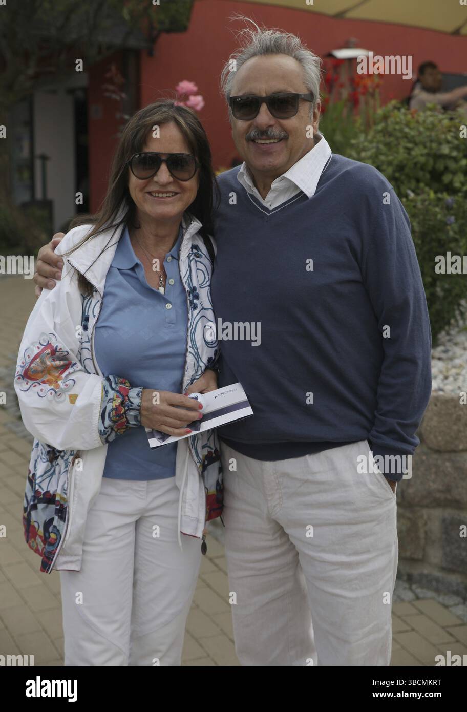 Deutscher Schauspieler Wolfgang Stumph mit Frau Christine 7.GRK Golf Charity Masters 2014 Leipzig, deutscher Schauspieler Wolfgang Stumph mit Frau Christine 7.GRK Gol Stockfoto