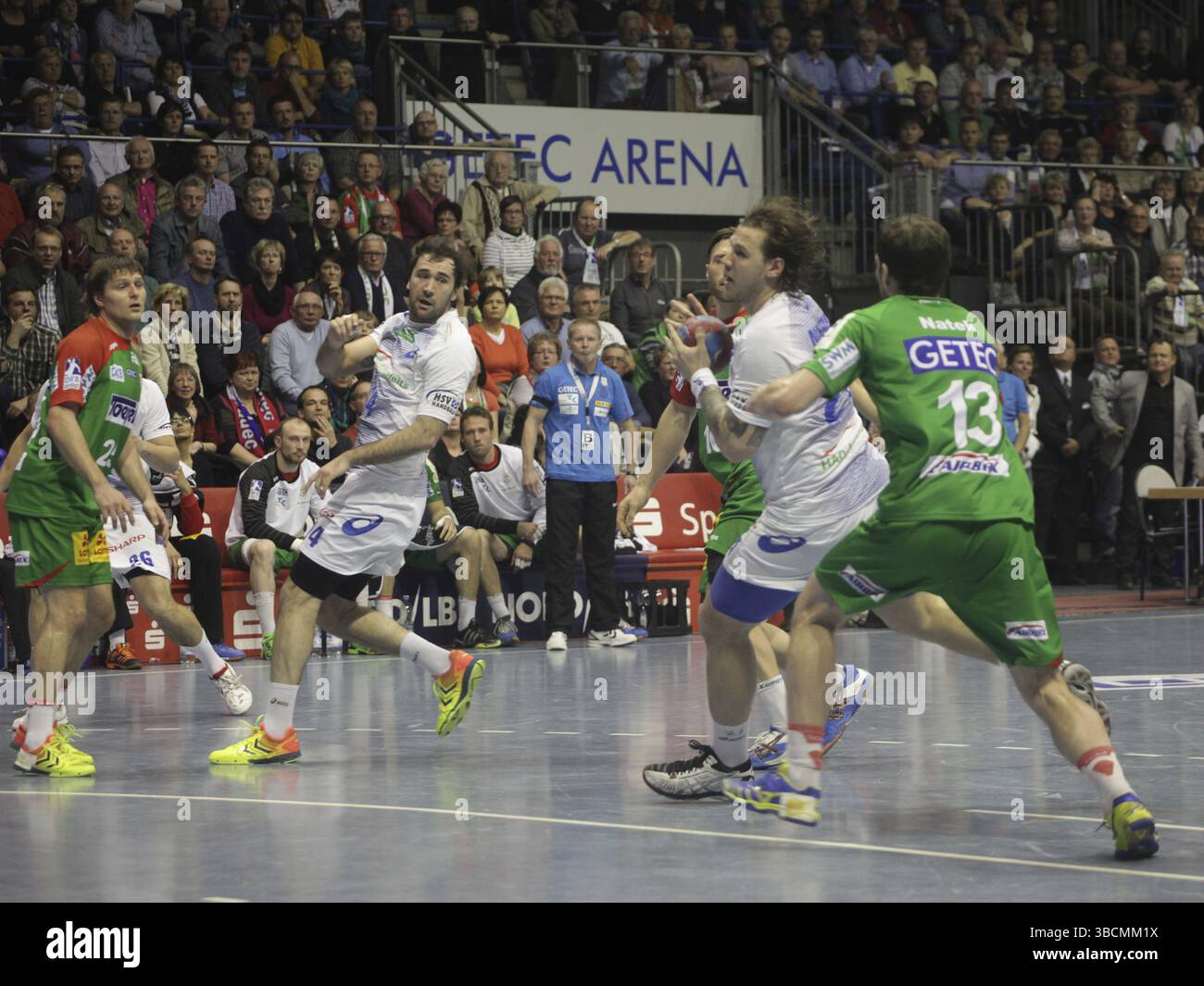 Spiel SC Magdeburg-HSV Handball 29. Spieltag Bundesliga Saison 13/14 Stockfoto