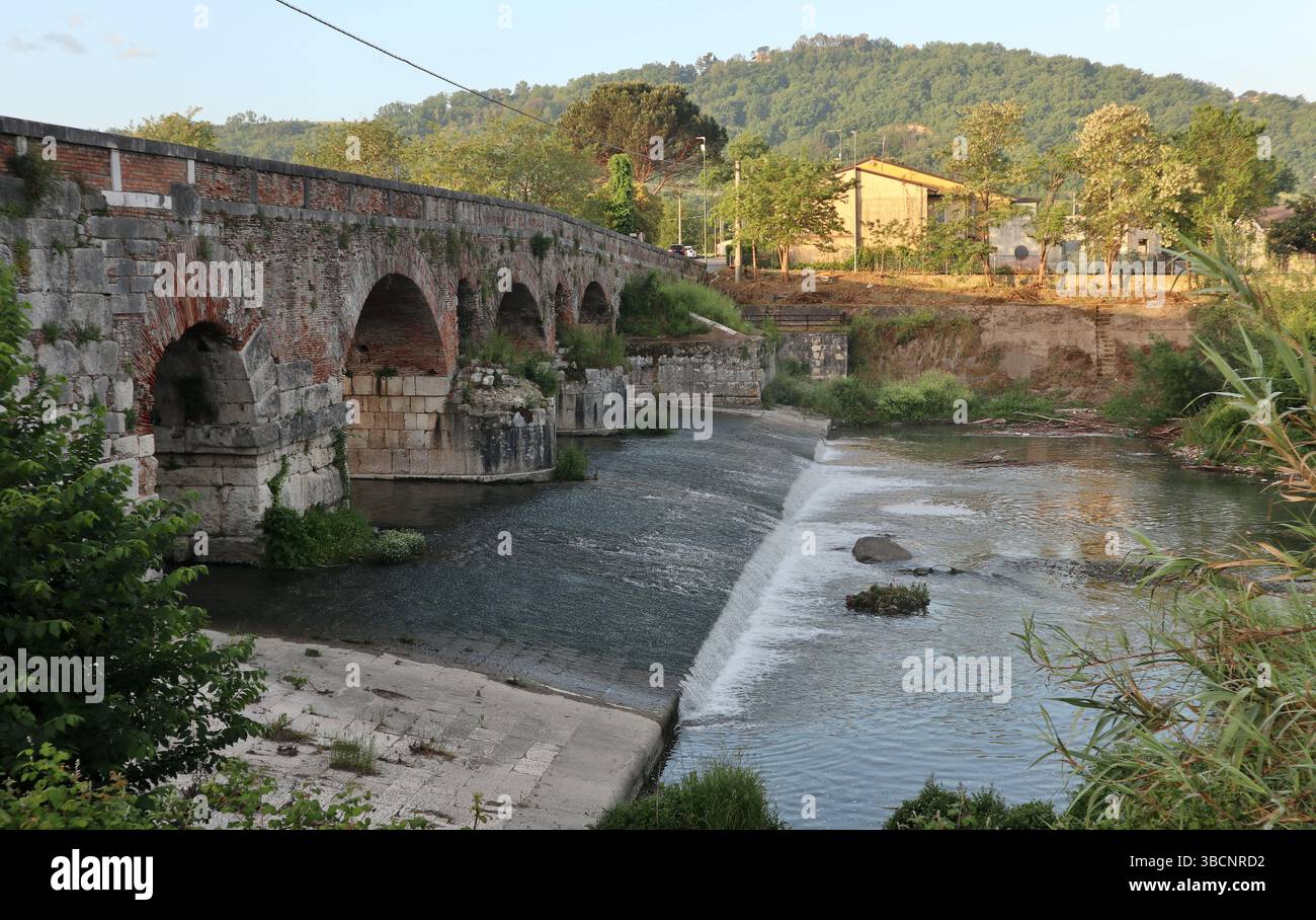 Benevento - Ponte Leproso da Via Mulino Pacifico Stockfoto