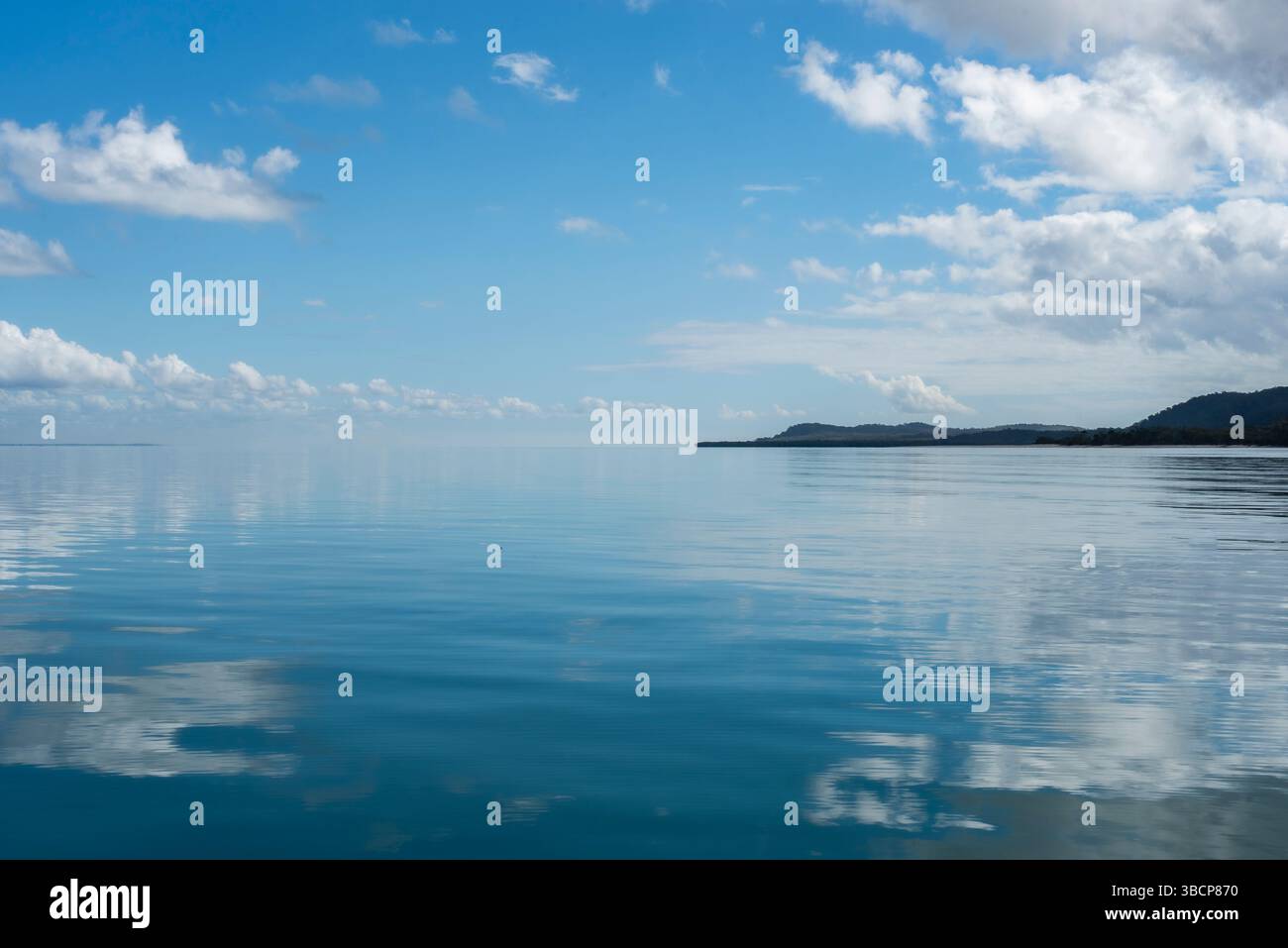 Rainbow Beach in der Dämmerung Stockfoto