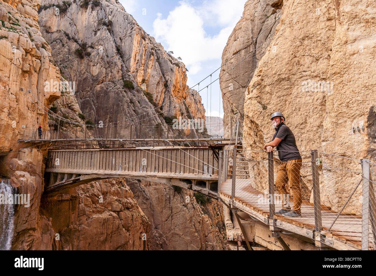Touristen wandern die Wege in Caminito Del Rey, El Chorro - Spanien Stockfoto