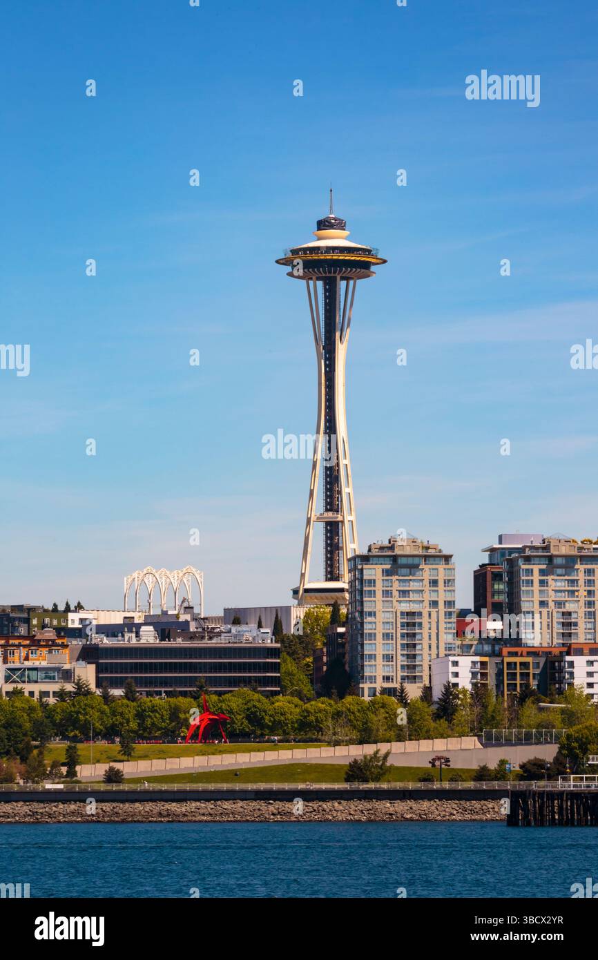 Space Needle, Sculpture Park und Seattle Waterfront, Washington State, USA. (Nur Für Redaktionelle Zwecke) Stockfoto