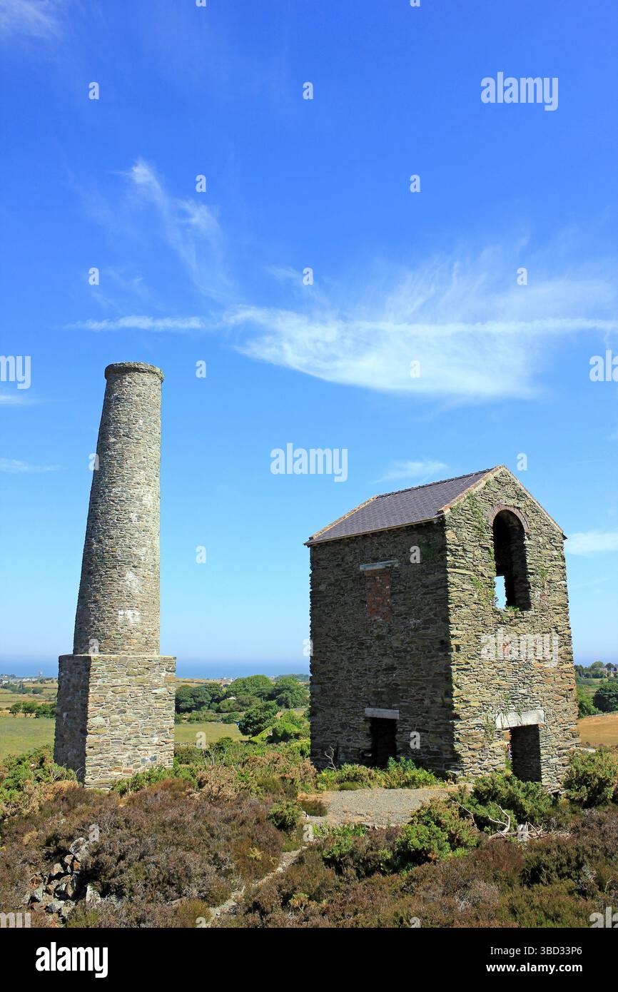 Ruinen des Pearl Welle Motor Pumpenhaus, Parys Mountain Mine, Anglesey, Großbritannien Stockfoto