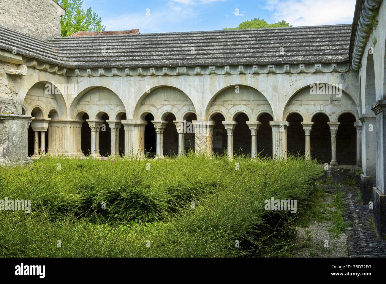 Vaison-la-Romaine. Kreuzgang der Kathedrale Notre-Dame de Nazareth. Vaucluse. Provence-Alpes-Cote d'Azur. Frankreich Stockfoto