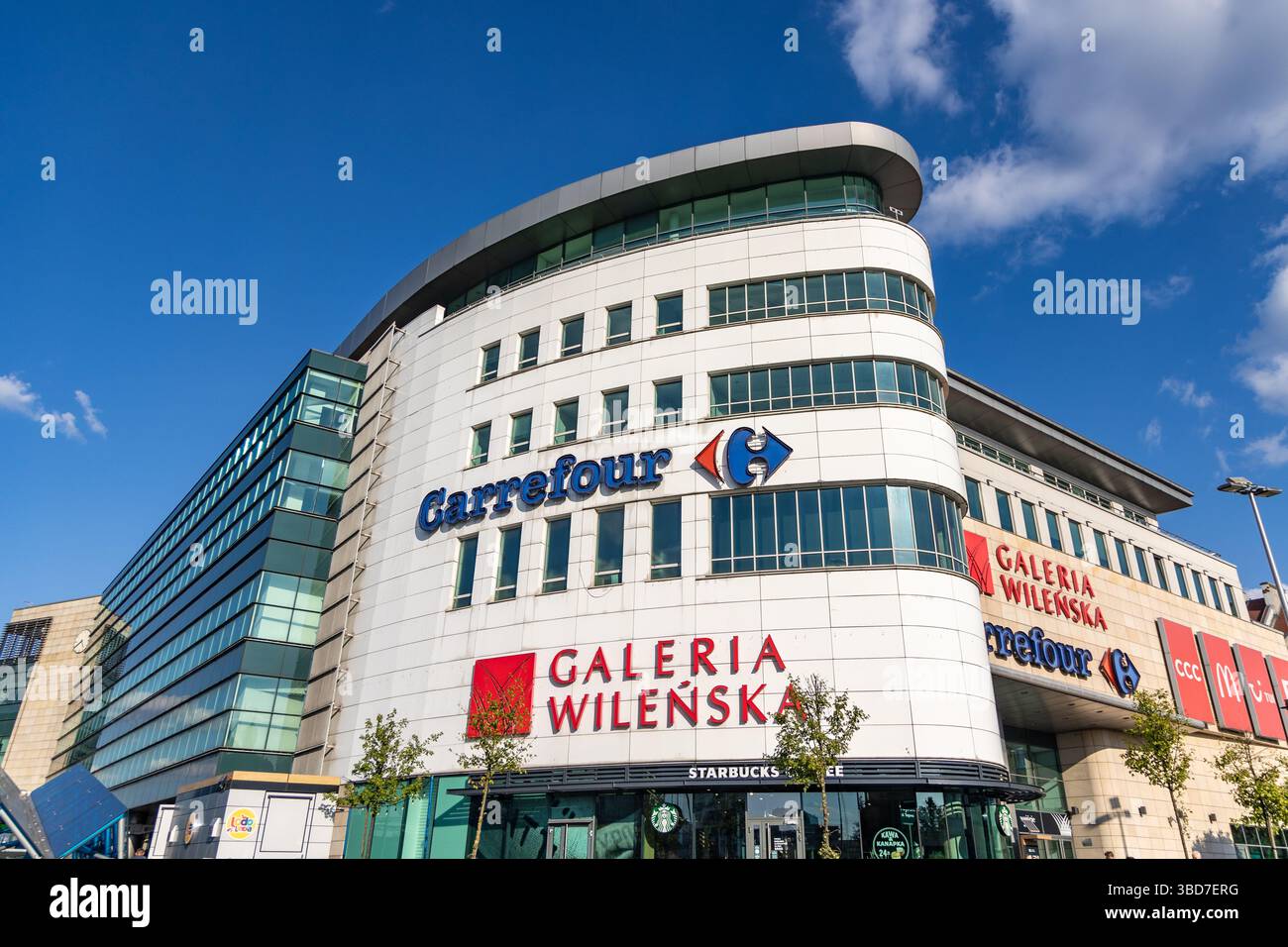 Warschau, Polen - 7. September 2023: Einkaufszentrum Galeria Wilenska in Warschau Stockfoto
