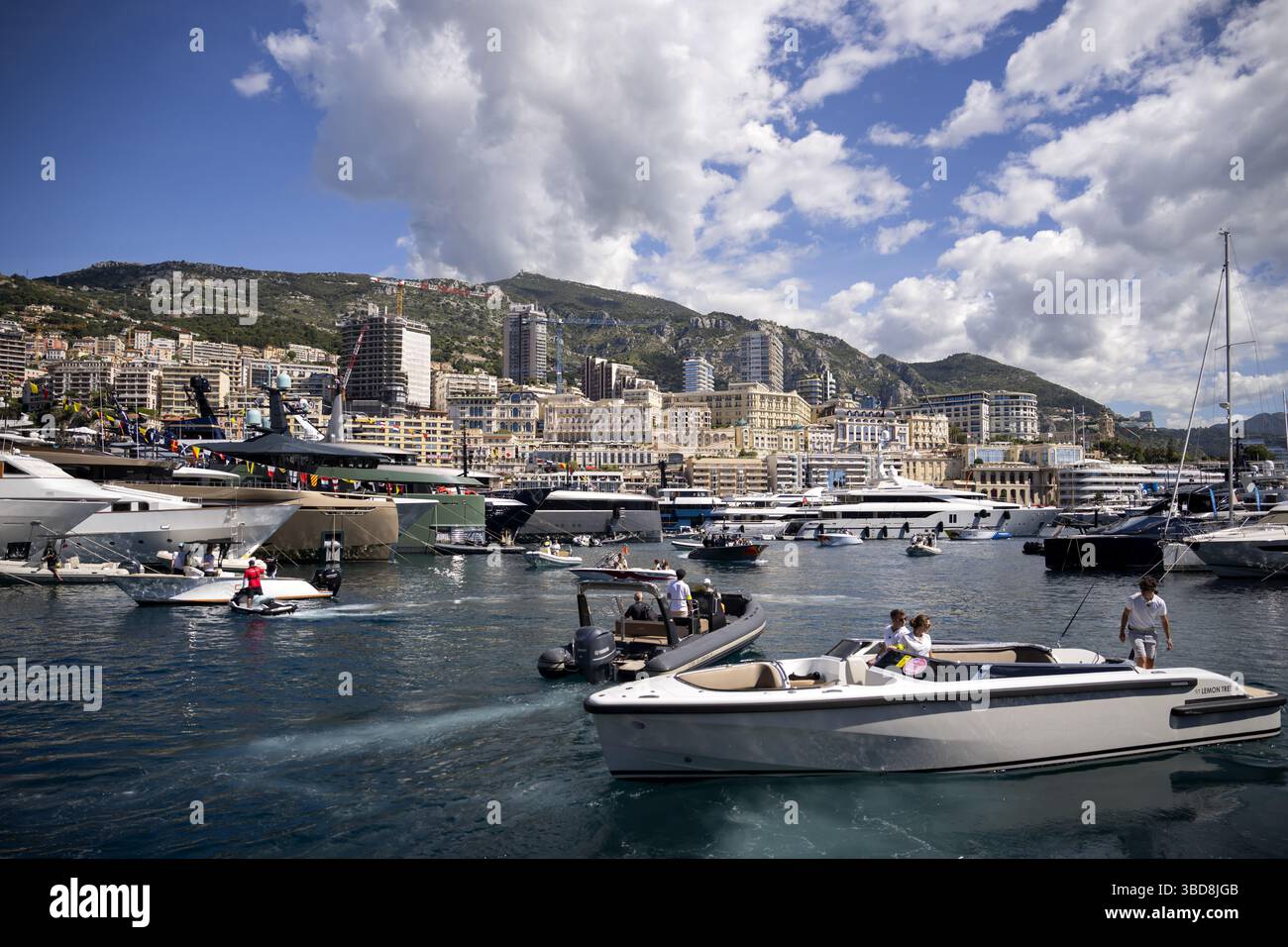 MONACO - der Hafen von Monaco vor dem ersten freien Training vor dem Großen Preis von Monaco. ANP SANDER KING Stockfoto