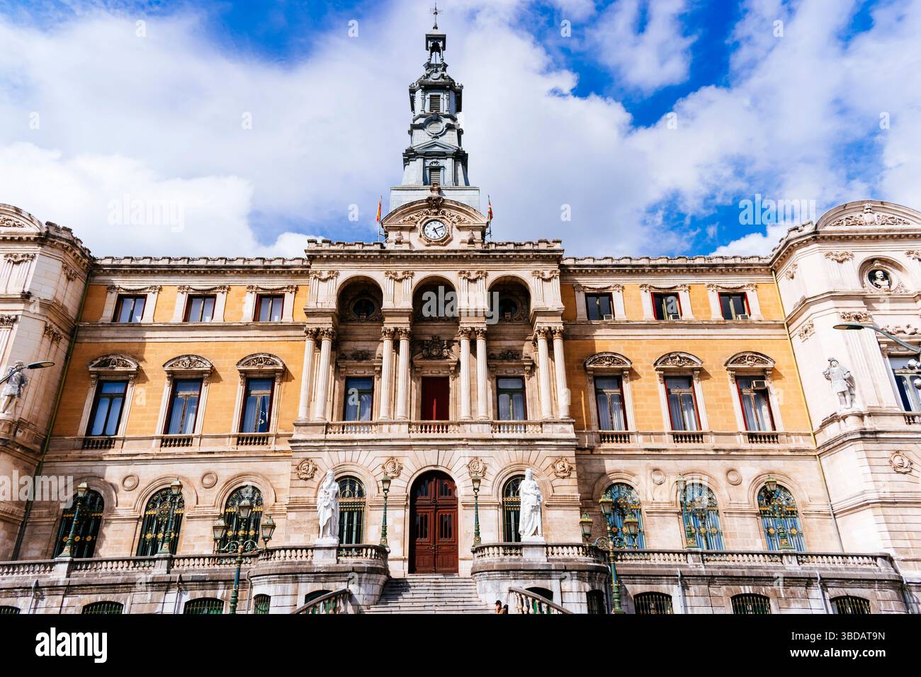 Das Bilbao Rathaus ist Sitz des Bilbao City Council, des lokalen ayuntamiento von Bilbao, Bilbao, Biskaya, Baskenland, Spanien, Europa Stockfoto