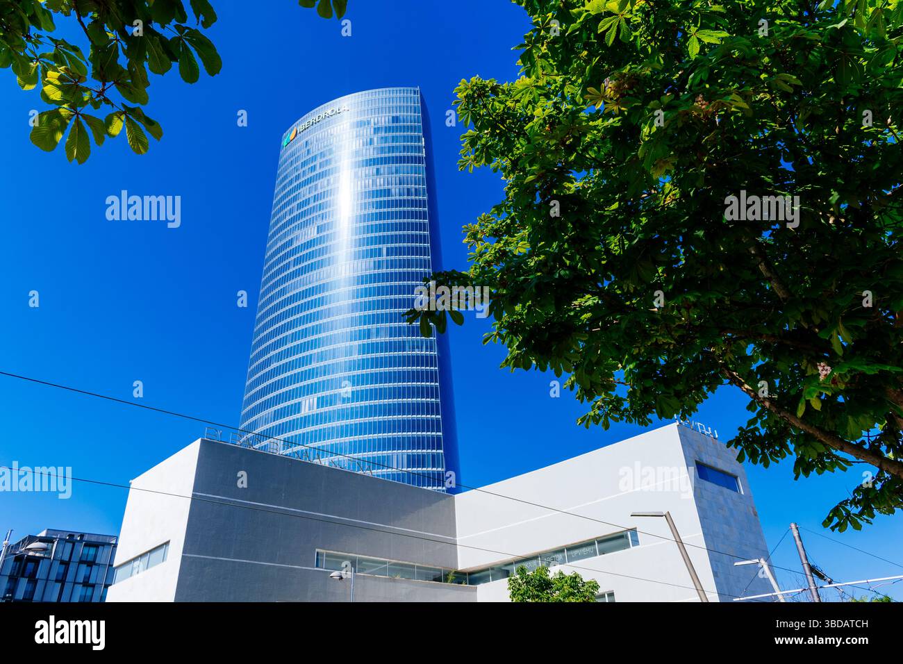 Der Iberdrola Tower ist ein Bürohochhaus in Bilbao, Biskaya, Baskenland, Spanien, Europa Stockfoto