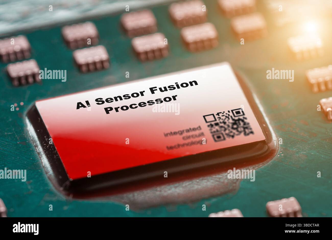 Fusion-Prozessor des AI-Sensors. Integrierte Chips, die mehrere Sensordatenströme mit integrieren. KI-Algorithmen. Stockfoto