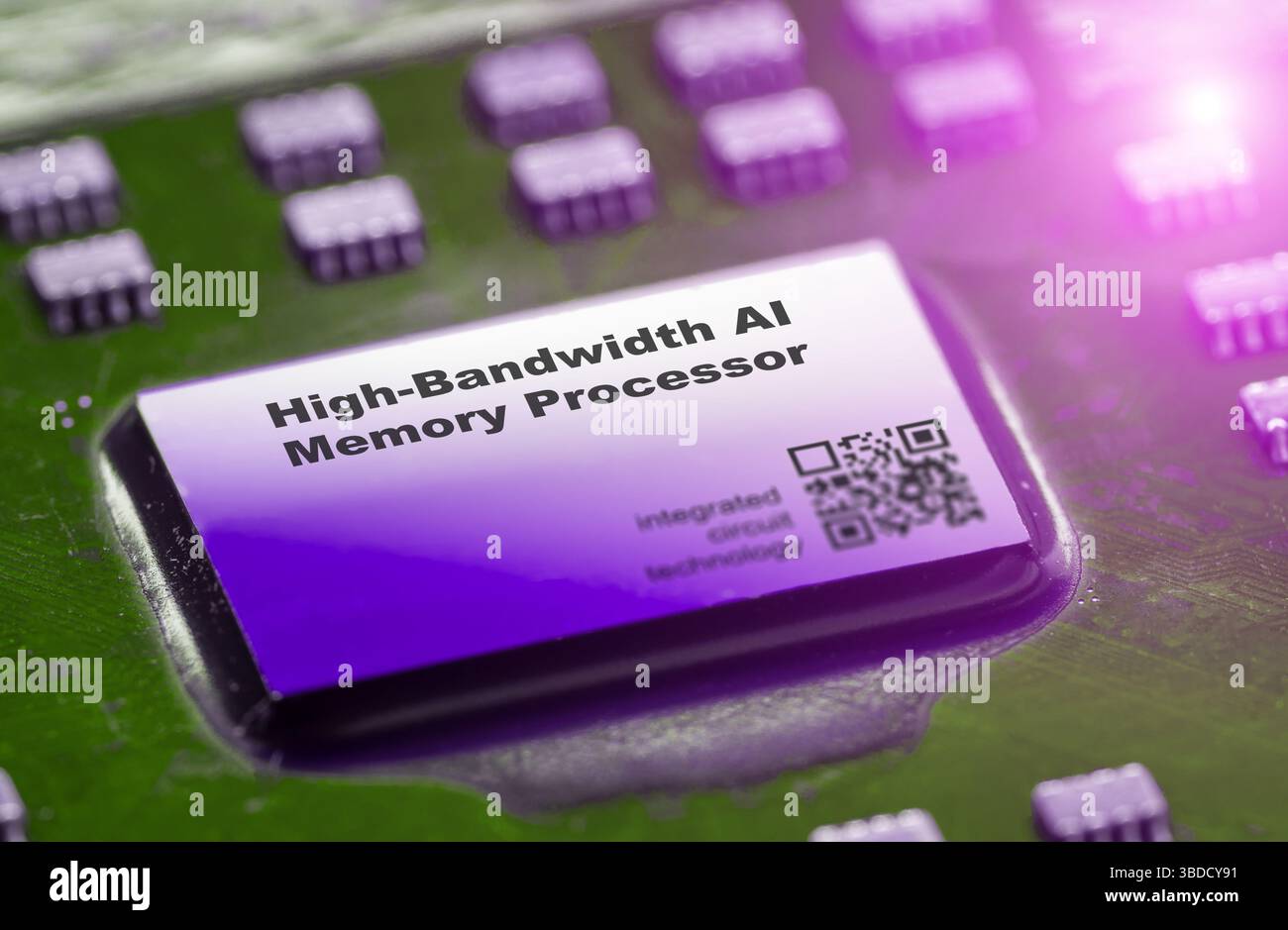 AI-Speicherprozessor mit hoher Bandbreite. Speicherintegrierte KI-Chips für schnelle Datenübertragungen. Stockfoto