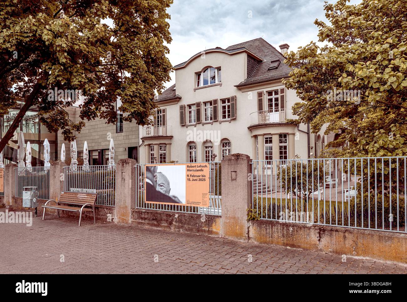 Gebäude der Stiftung Opelvillen Kunst und Kultur, Ruesselsheim, Hessen Stockfoto