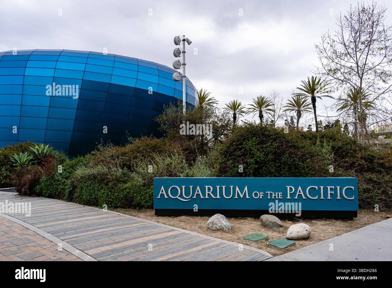 Long Beach, KALIFORNIEN - 12. März 2025: Das Aquarium of the Pacific ist das größte Aquarium Südkaliforniens. Stockfoto