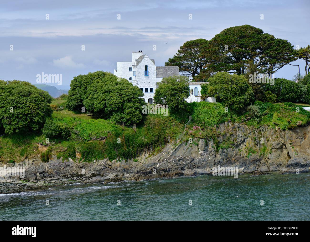 Chapel Point - westlicher Aspekt - vom South-West Coast Path in der Nähe von Portmellon, Cornwall, England. Stockfoto