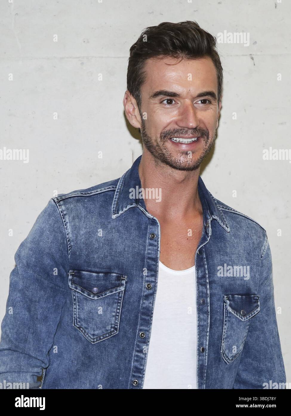 Moderator und Sänger Florian Silbereisen auf dem roten Teppich für die ARD-Fernsehsendung Schlager Countdown am 25. März 2017 in Oldenburg Stockfoto