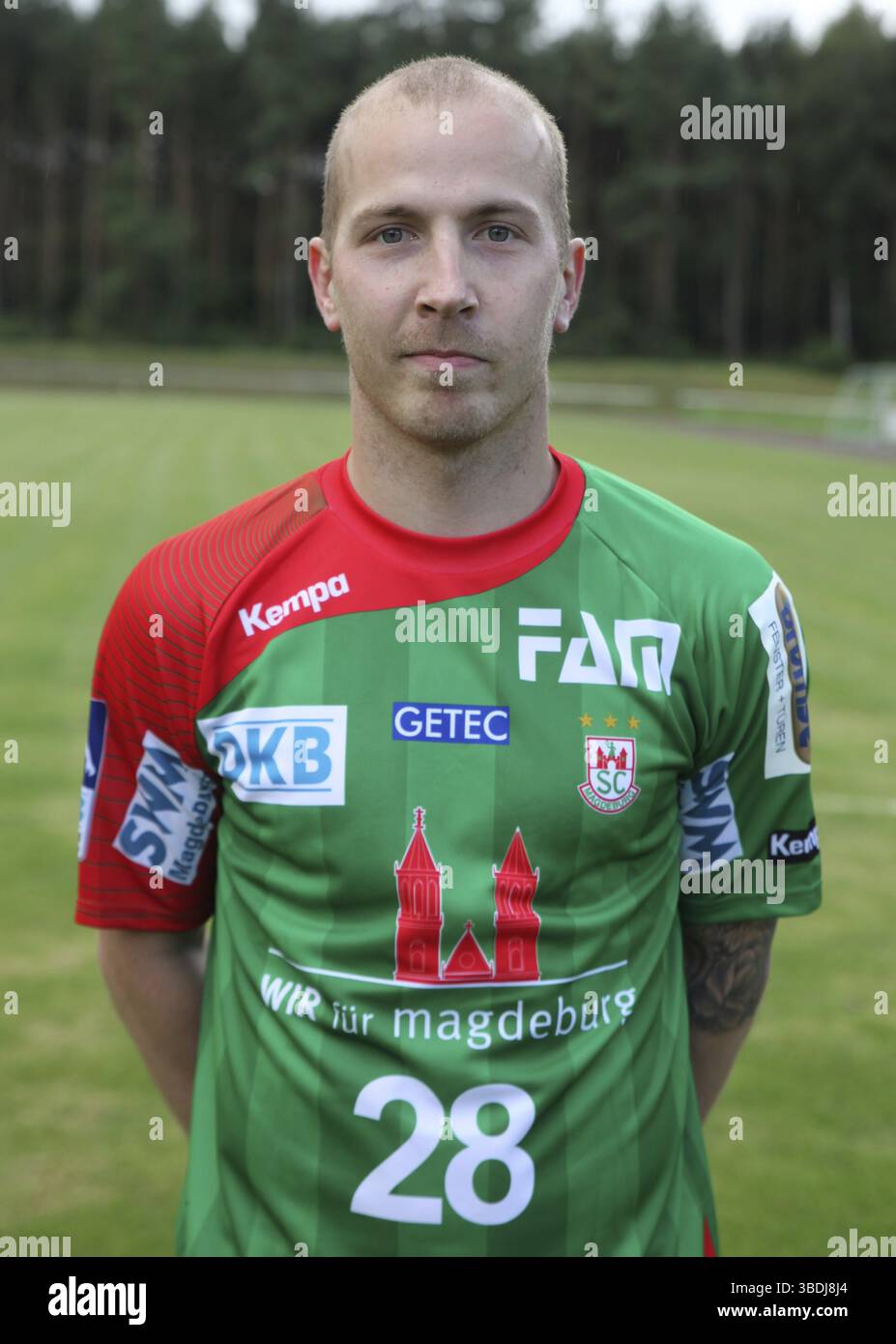Deutscher Handballspieler Robert Weber SC Magdeburg DHB HBL DKB Handball-Bundesliga Saison 2014-15, österreichischer Handballspieler Robert Weber SC Magdeburg Stockfoto