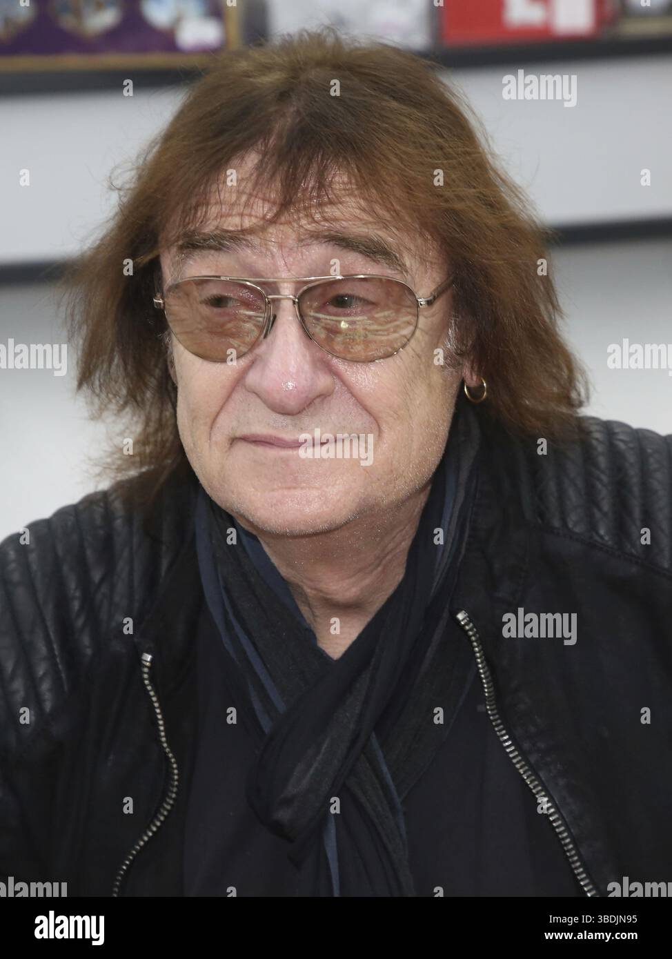 Dieter-Maschine, Birr (Puhdys) während einer Autogrammstunde am 21.10.2017 in Magdeburg Stockfoto