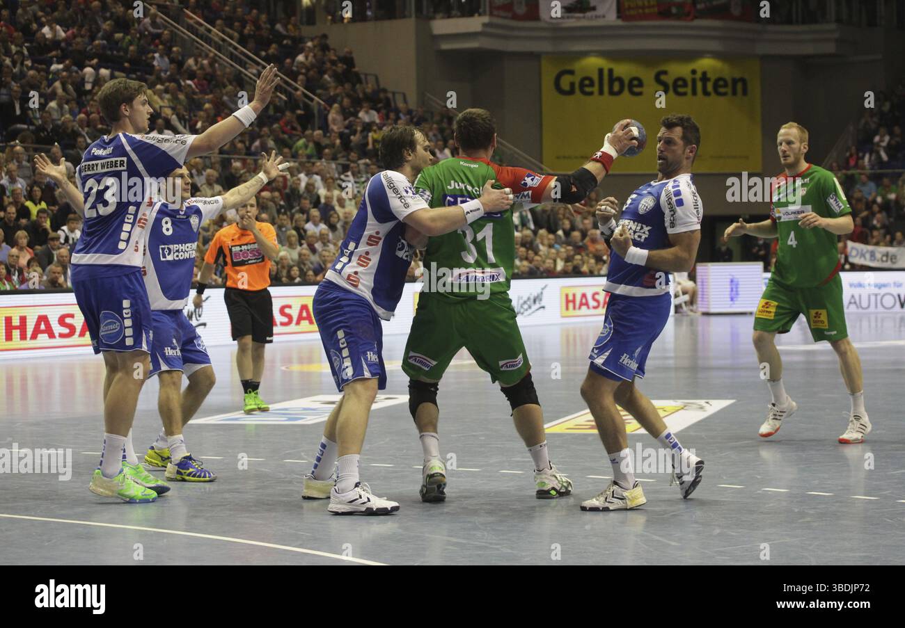 Polnischer Handballspieler Bartosz Jurecki SC Magdeburg im Spiel SC Magdeburg-TBV Lemgo DKB Handball-Bundesliga Saison 2013-14 am 29.09.2013 in der Get Stockfoto