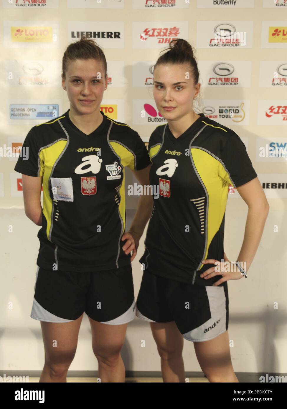 Die polnischen Tischtennisspieler Natalia Partyka und Katarzyna Grzybowska German Open 2014 Magdeburg, die polnischen Tischtennisspieler Natalia Partyka und Katar Stockfoto