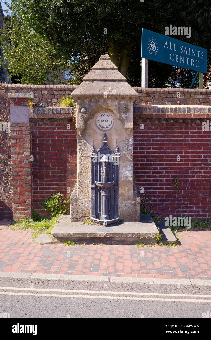 Trinkwasserbrunnen errichtet 1874 im Zentrum von Lewes Stockfoto