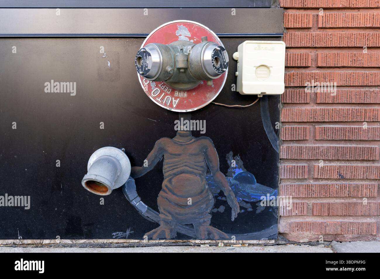 „Taneling Encounters“ von Daniel Morrison, Teil des 2022 itty Bitty Art Project – Golden, Colorado, USA Stockfoto