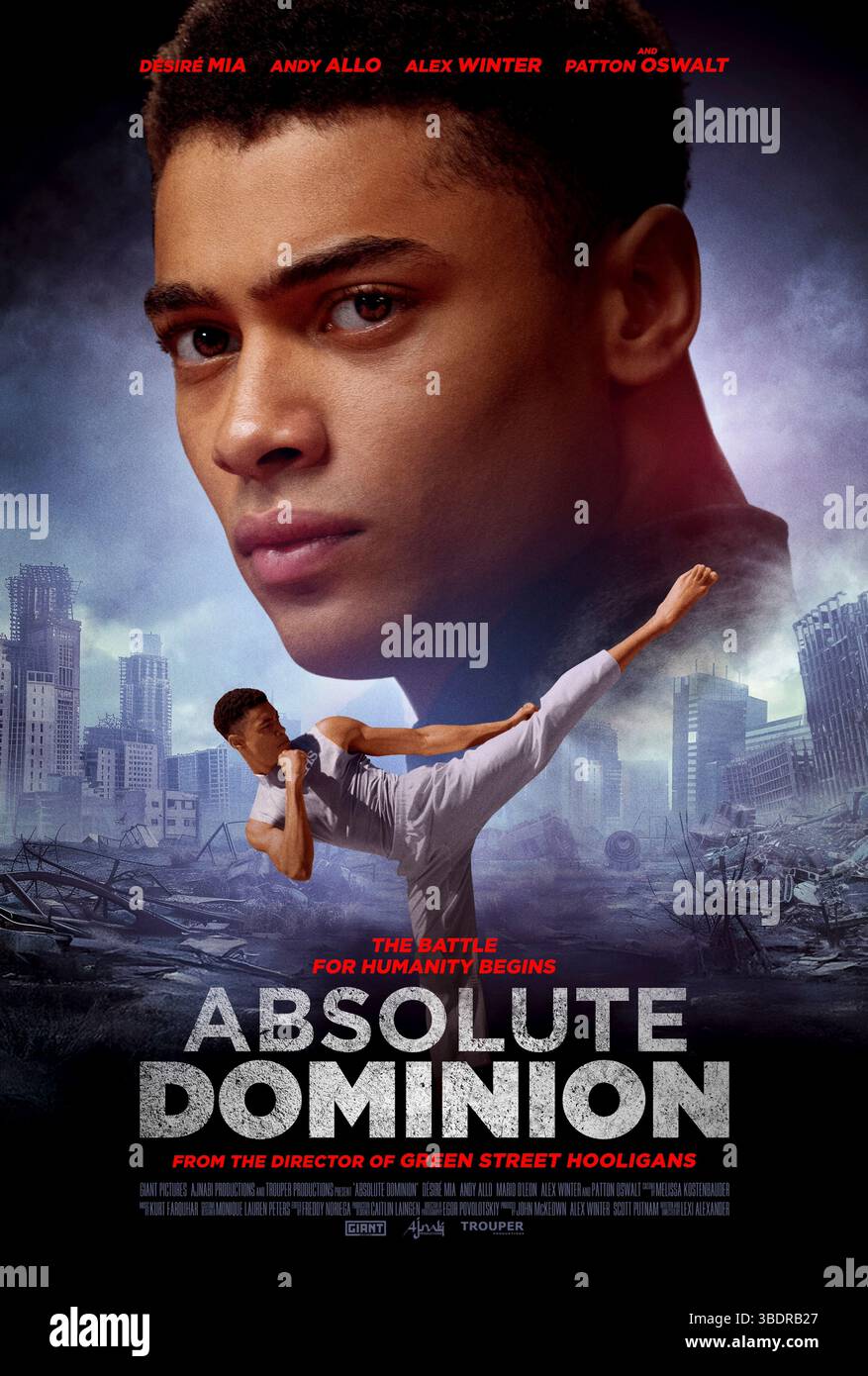 Absolute Dominion (2025) von Lexi Alexander mit Julie Ann Emery, Junes Zahdi und Patton Oswalt. 2063, nach Jahrzehnten des globalen heiligen Krieges, veranstalten die Führer der Welt ein Kampfkunstturnier, bei dem jede Religion einen Champion auswählt, der für die „absolute Herrschaft“ kämpft – das Recht, über den Glauben der Welt zu entscheiden. US-Poster NUR FÜR REDAKTIONELLE ZWECKE. Quelle: BFA / Giant Pictures Stockfoto