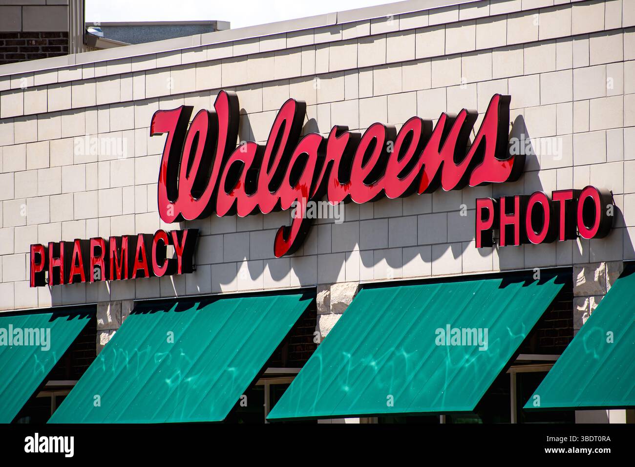 Payson, UT, USA – 24. Mai 2025: Die Apotheke Walgreens in Payson bietet Gesundheitsdienstleistungen, wichtige Dinge und Produkte in einem praktischen lokalen Einzelhandel an. Stockfoto