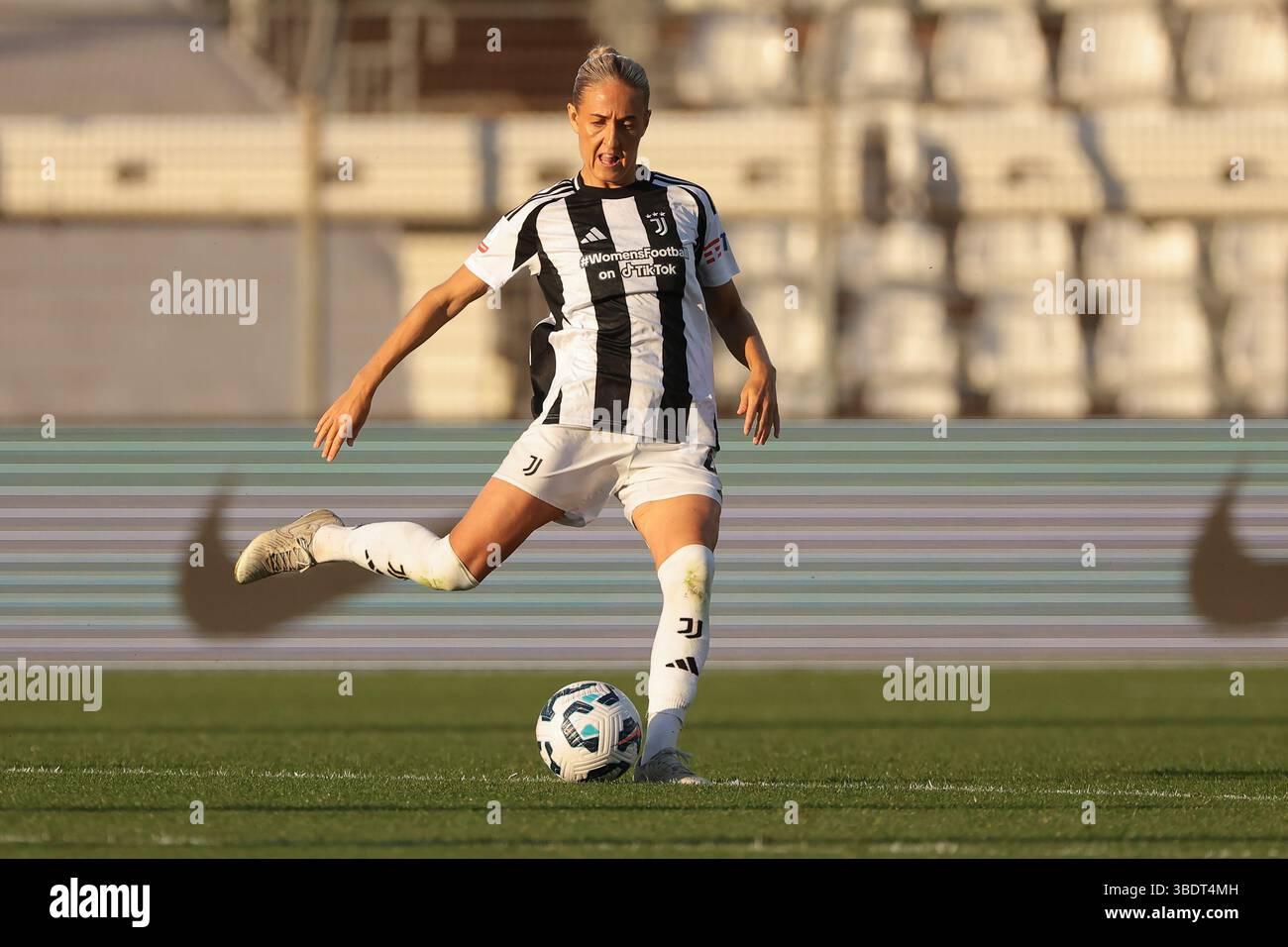 Como, Italien. Mai 2025. Emma Kullberg von Juventus während des Finalspiels Juventus gegen AS Roma Coppa Italia im Stadio Giuseppe Sinigaglia, Como. Der Bildnachweis sollte lauten: Jonathan Moscrop/Sportimage Credit: Sportimage Ltd/Alamy Live News Stockfoto