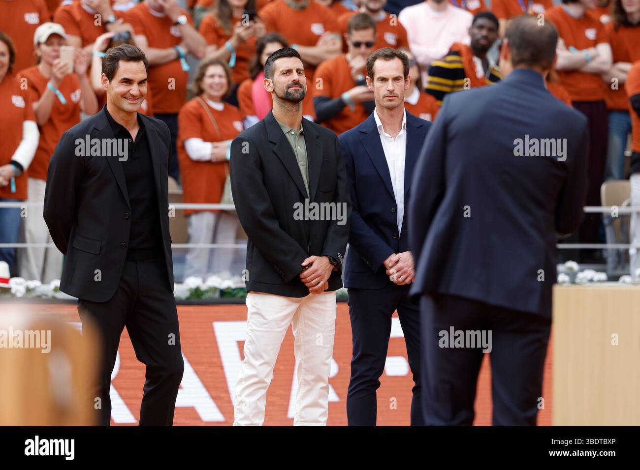 Paris, Frankreich. Mai 2025. Rafael Nadal mit Roger Federer, Novak Djokovic, Andy Murray während der Zeremonie zu Ehren seiner Karriere am 1. Tag der Roland-Garros 2025, French Open, Grand Slam Tennis Turnier am 25. Mai 2025 im Roland-Garros Stadion in Paris, Frankreich - Foto Jean Catuffe/DPPI Credit: DPPI Media/Alamy Live News Stockfoto