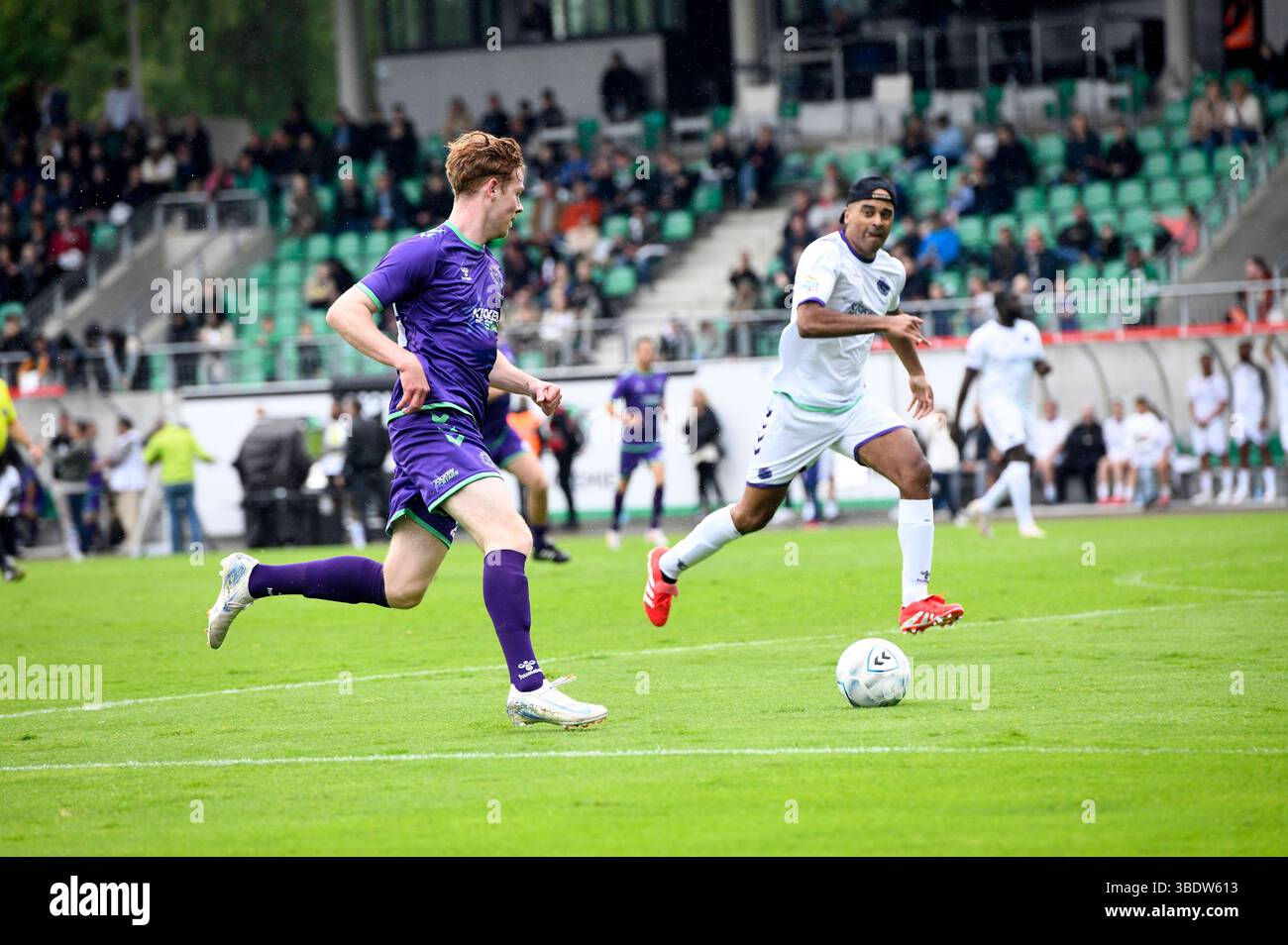 Jannik Freestyle beim Benefiz-Fußballspiel Kicken mit Stars im Eilenriedestadion. Hannover, 25.05.2025 *** Jannik Freestyle beim Benefizfußballspiel Kicken mit Stars im Eilenriedestadion Hannover, 25 05 2025 Foto:XC.xNiehausx/xFuturexImagex kicken 5574 Stockfoto