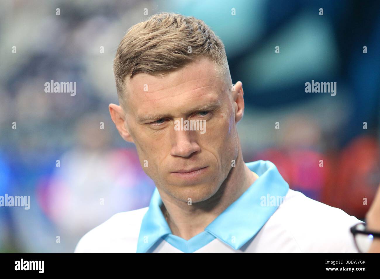 Pavel Pogrebnyak (8) von Zenit Leningrad wurde während des Legends Matches zu Ehren des 100. Jubiläums von Zenit St. Petersburg und Zenit Leningrad gesehen. Endpunktzahl: Zenit St. Petersburg 3:1 Zenit Leningrad. (Foto: Maksim Konstantinov / SOPA Images/SIPA USA) Stockfoto